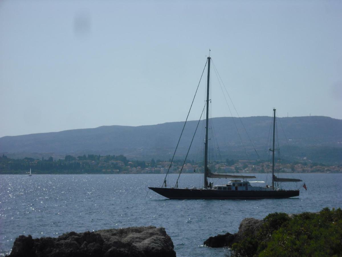 Kostas--sarantis * Lakithra